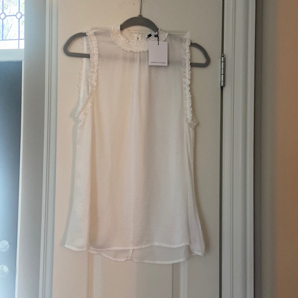 Off-white GIBSON LATIMER brand top!  Size LARGE